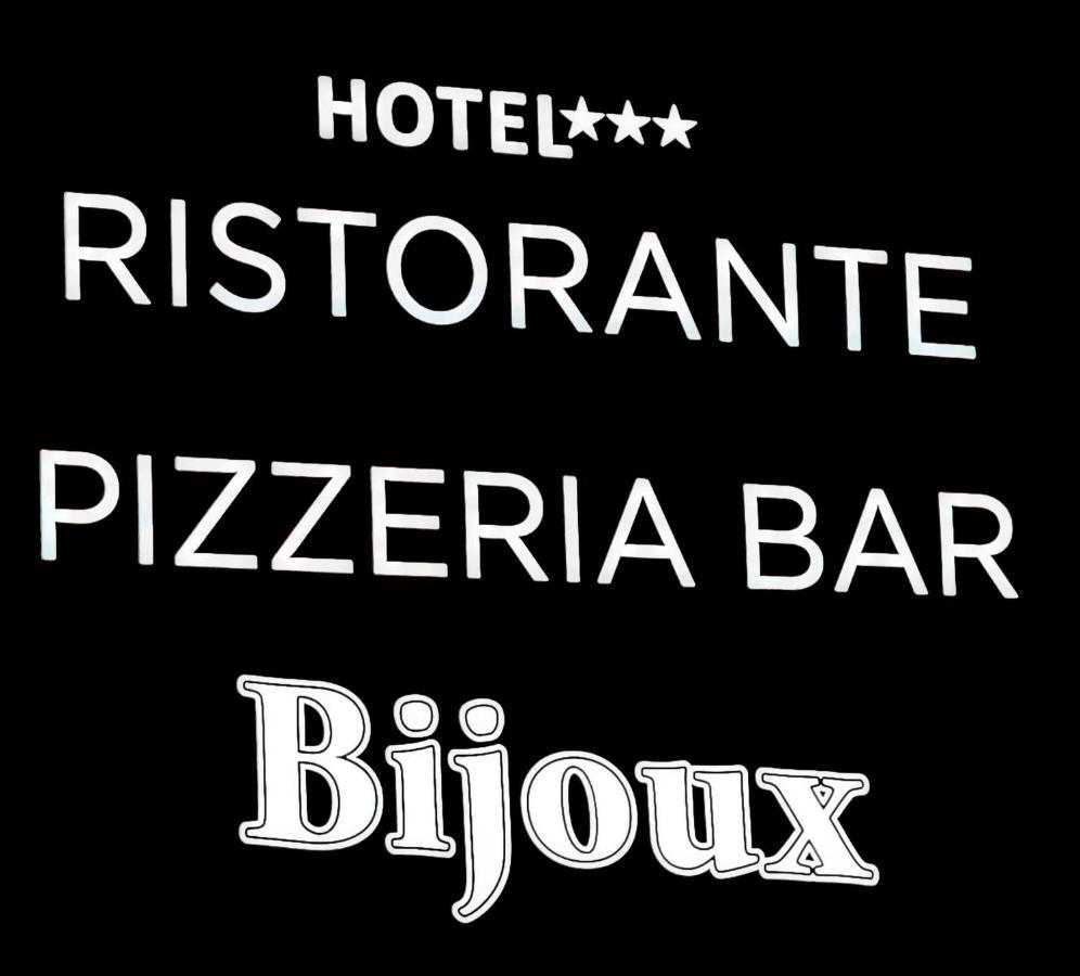 Hotel Bijoux Pozzolo Formigaro Exterior foto